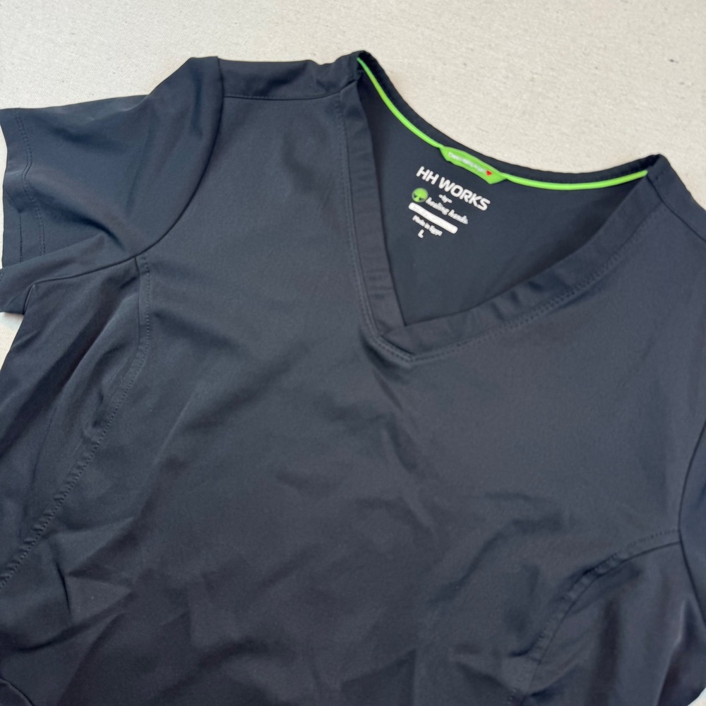 HH Works Healing Hands Womens Large Scrub Top Black V-Neck Style 4-Way Stretch